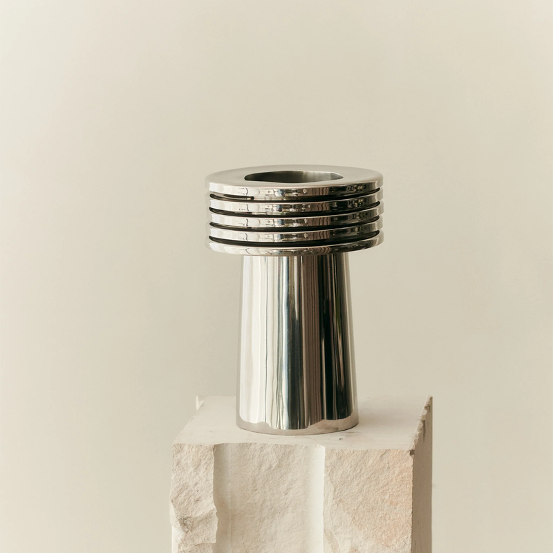 Fountain Vase 03 by Louise Roe