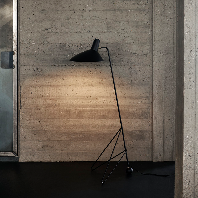 Tripod Floor Lamp by &Tradition - Hvidt & Mølgaard
