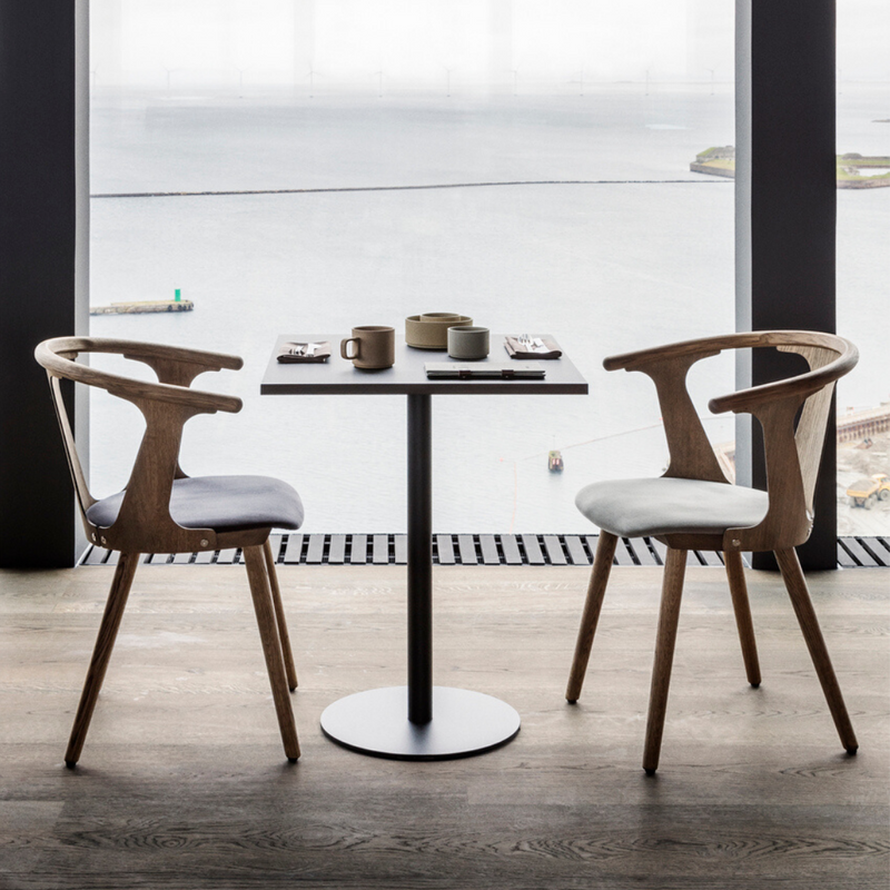 In Between Dining Chair w. Upholsterd Seat by &Tradition - Sami Kallio