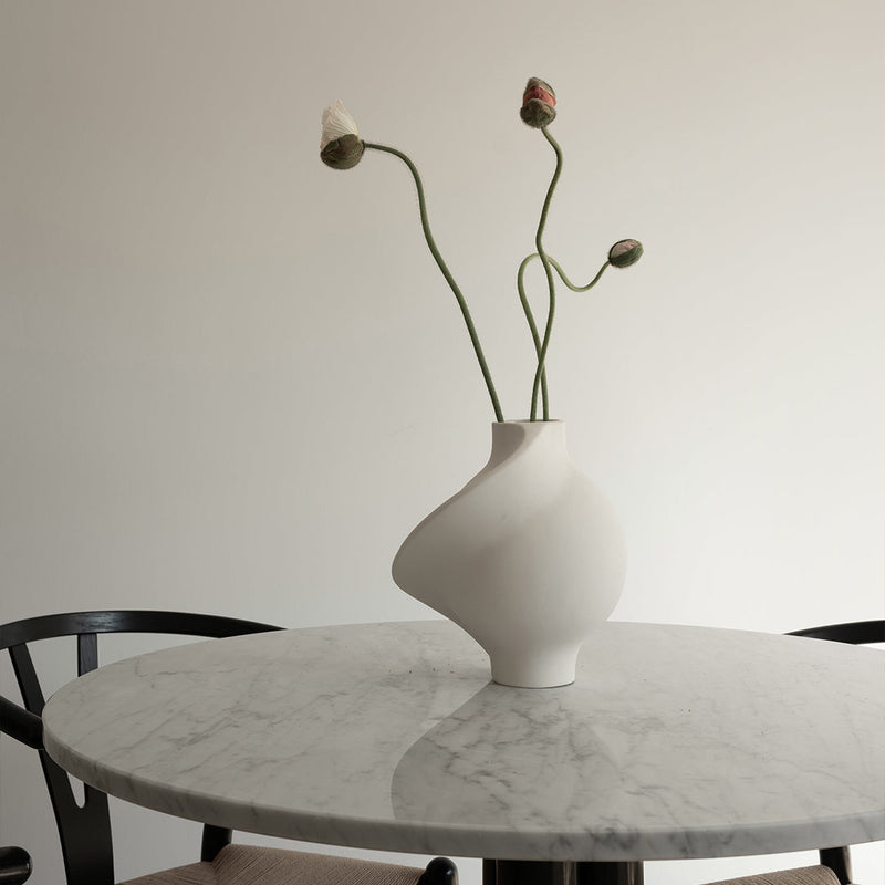 Pirout Vase 02 by Louise Roe