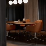 Snaregade Oval Table
