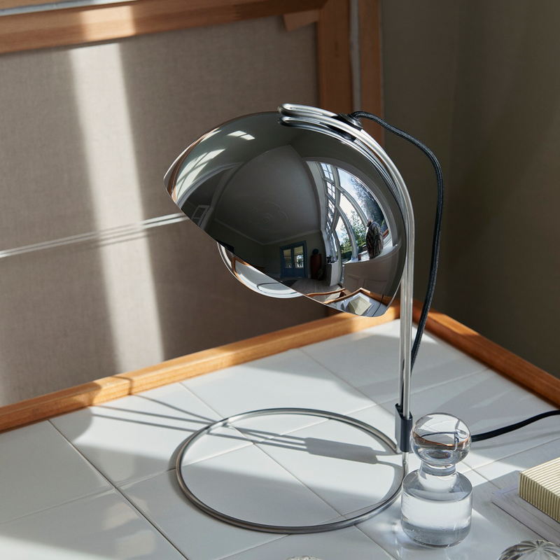 Flowerpot Table Lamp - VP4 by &Tradition